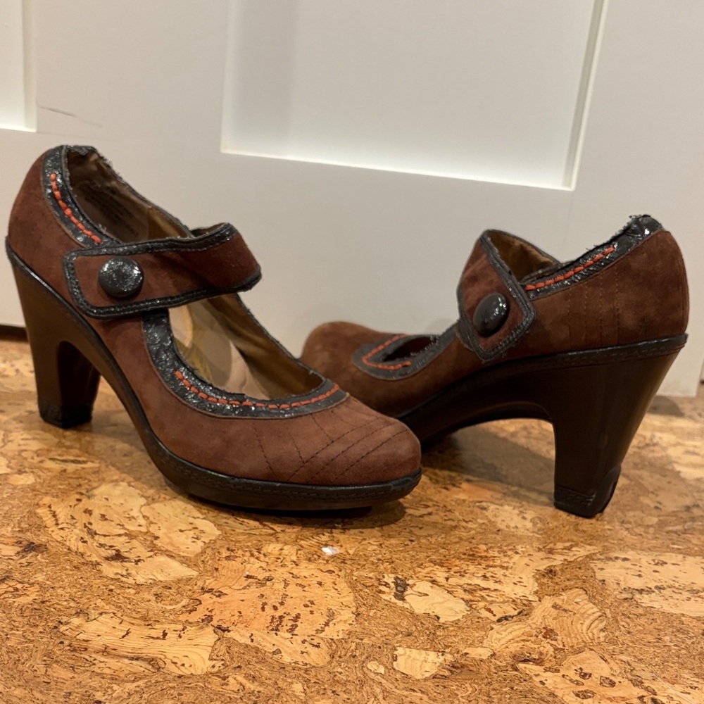 J-41 Chocolate Mary Jane Heels with Button Strap
